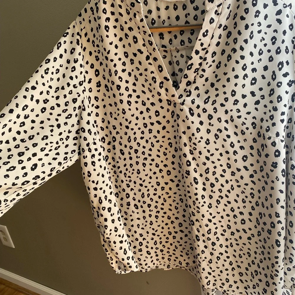 Lush women’s animal print top, size 2x, like new - Picture 3 of 4